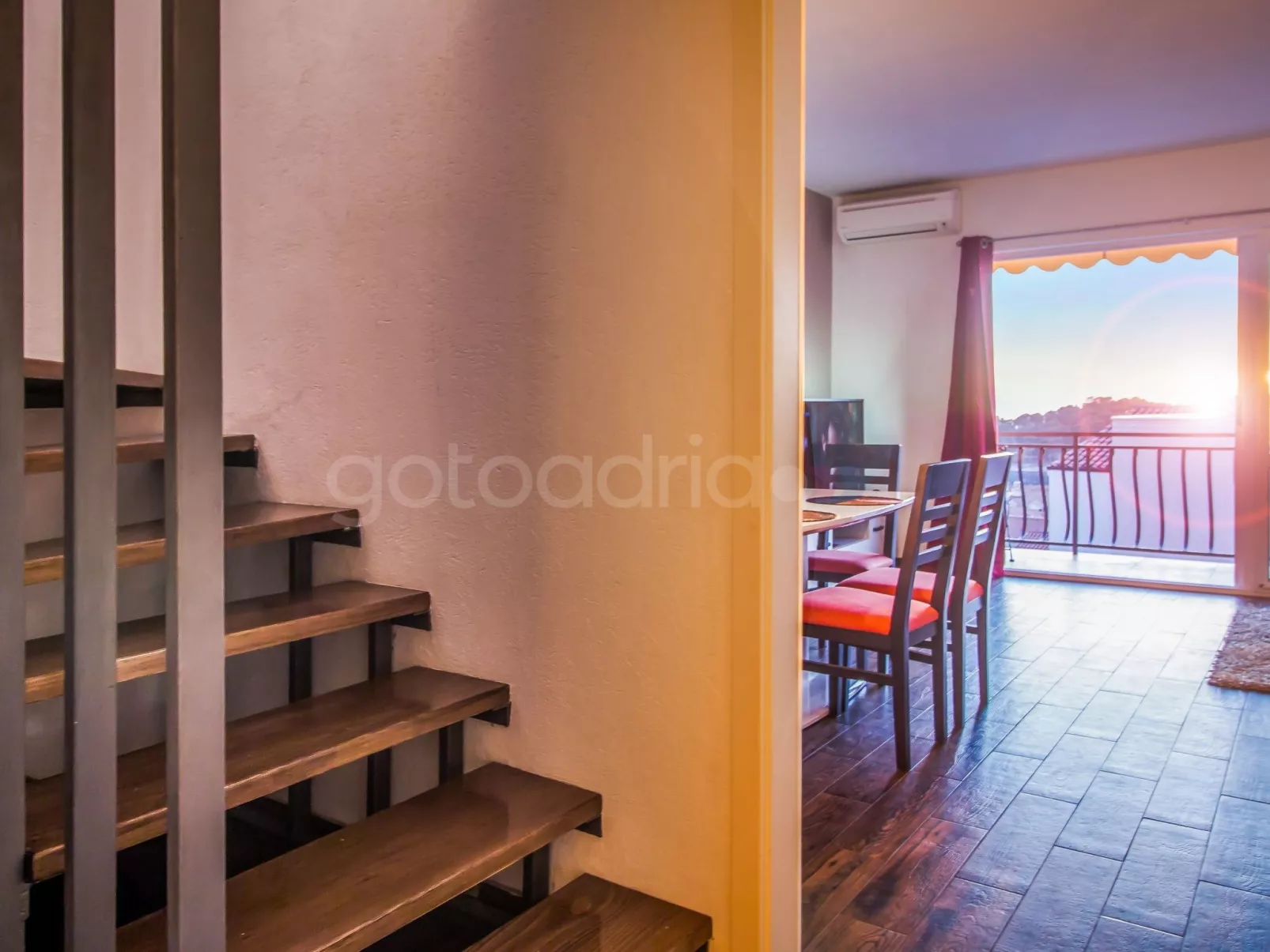 Penthouse Skytub - Binnen