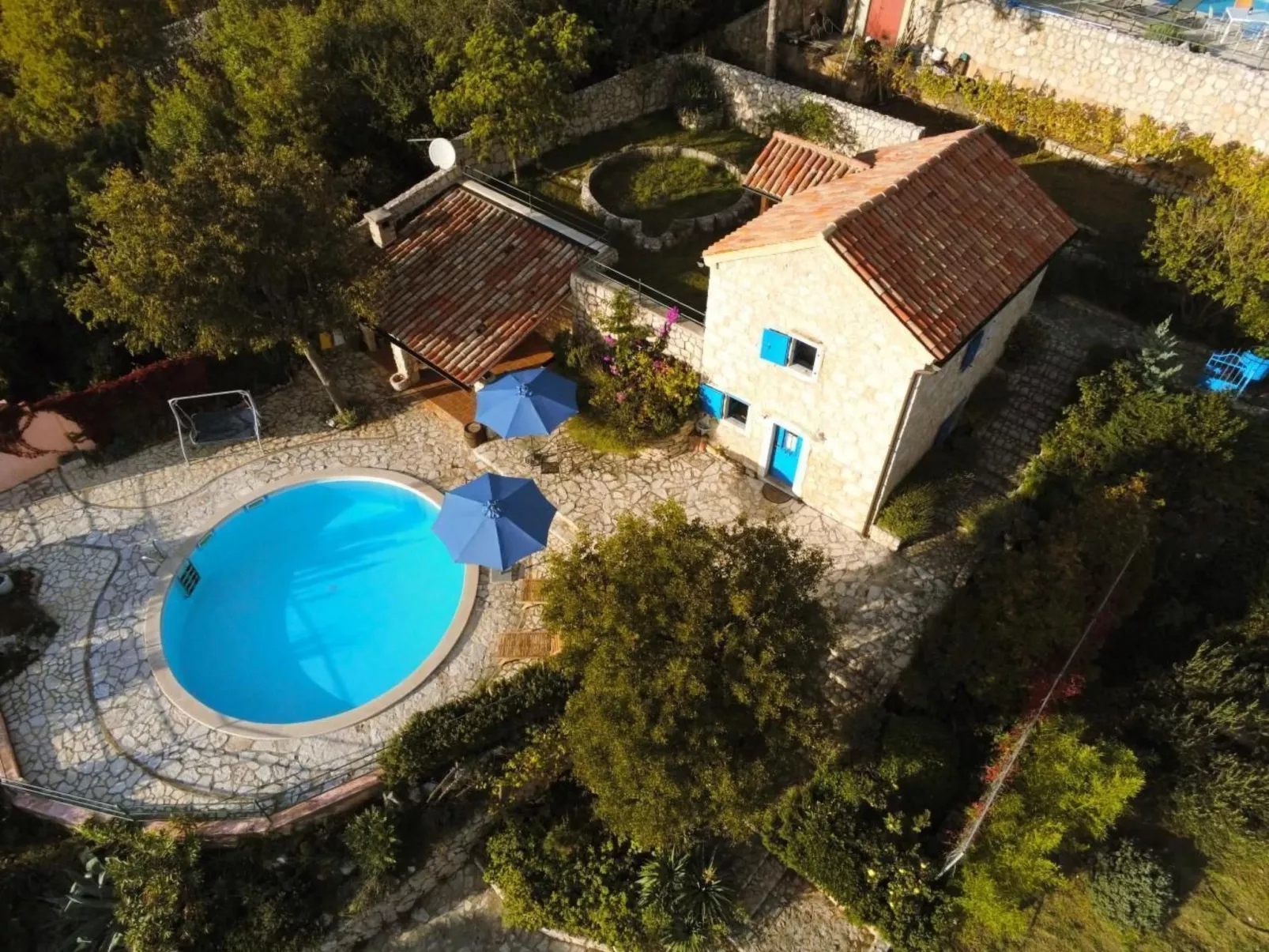 "Villa Ivanka" mit Blick auf das Wasser-Buiten