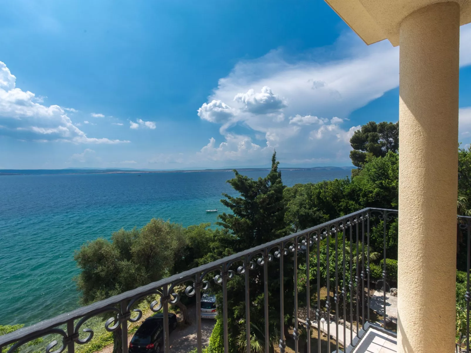 Für vier Personen mit Balkon-Buiten