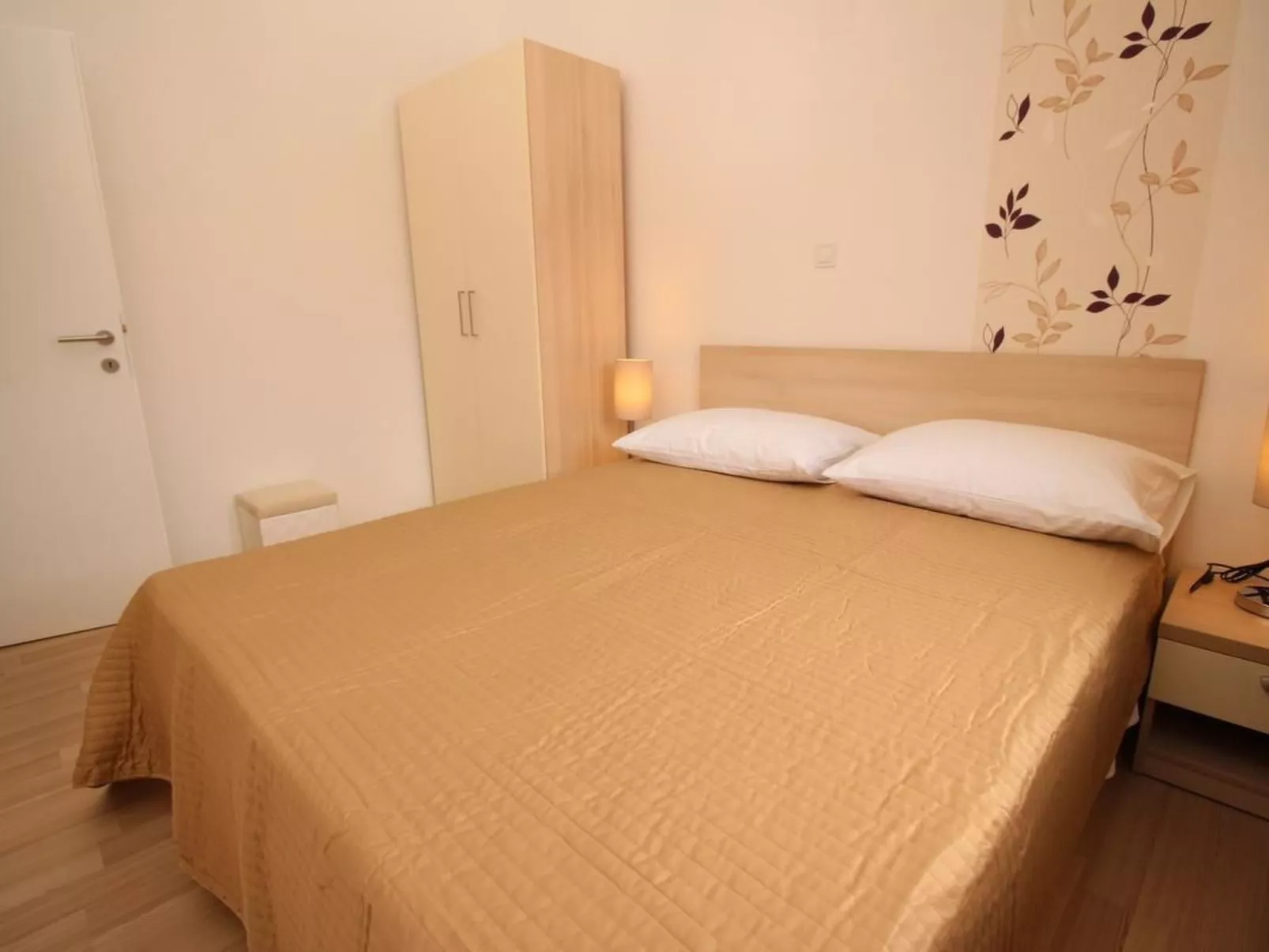 Gorica II A2+2 br.8-Binnen