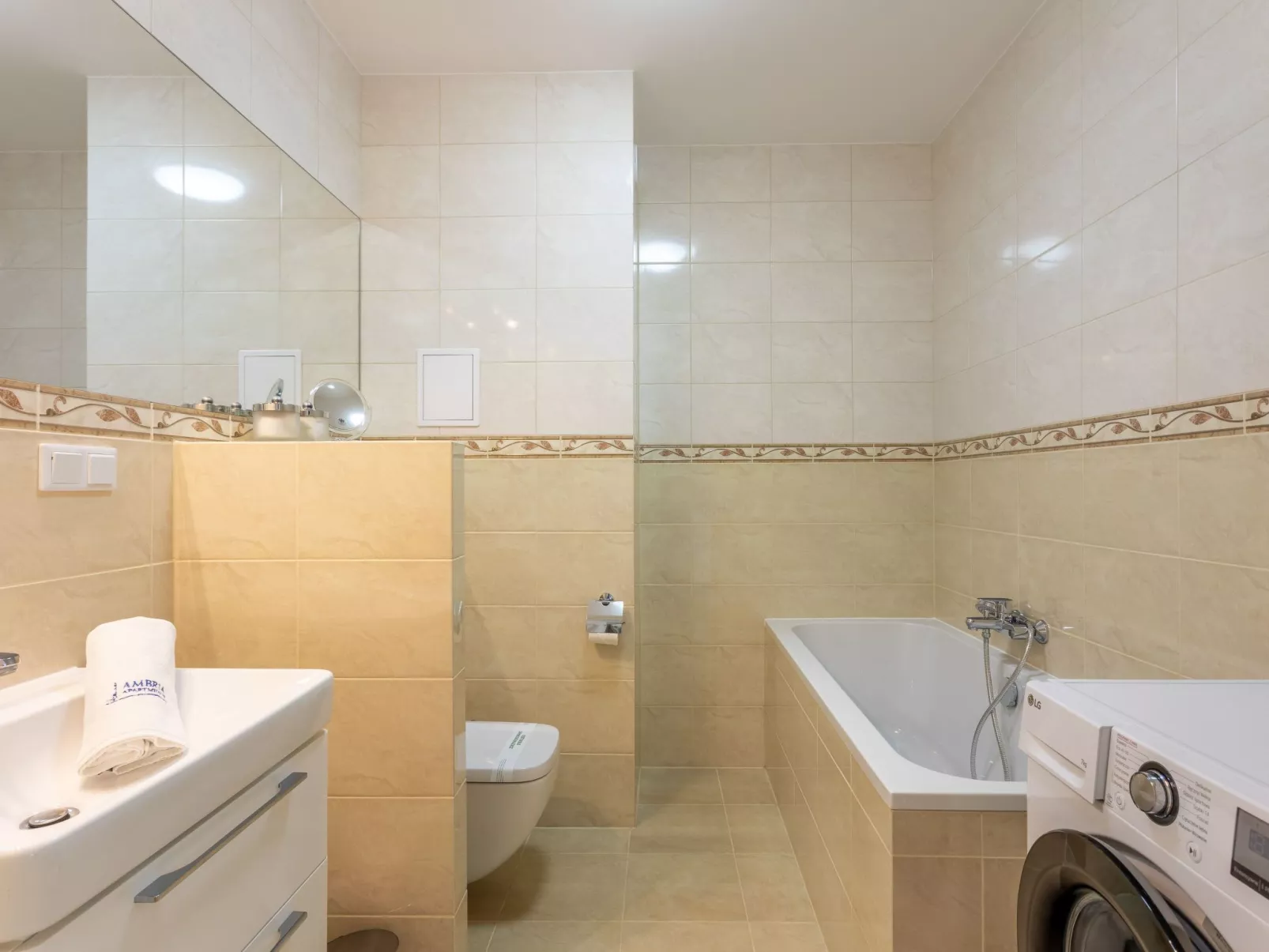 Helle Ferienwohnung Bianco 49-Image-tags.info