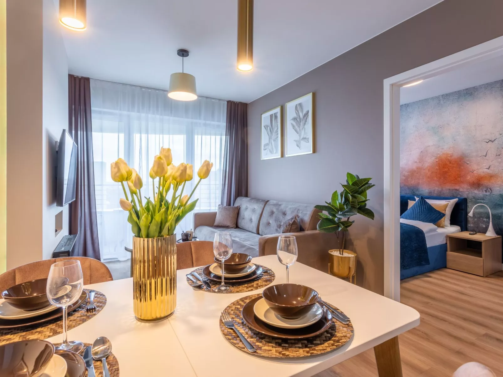 Stilvoll eingerichtete Ferienwohnung am Meer-Image-tags.info