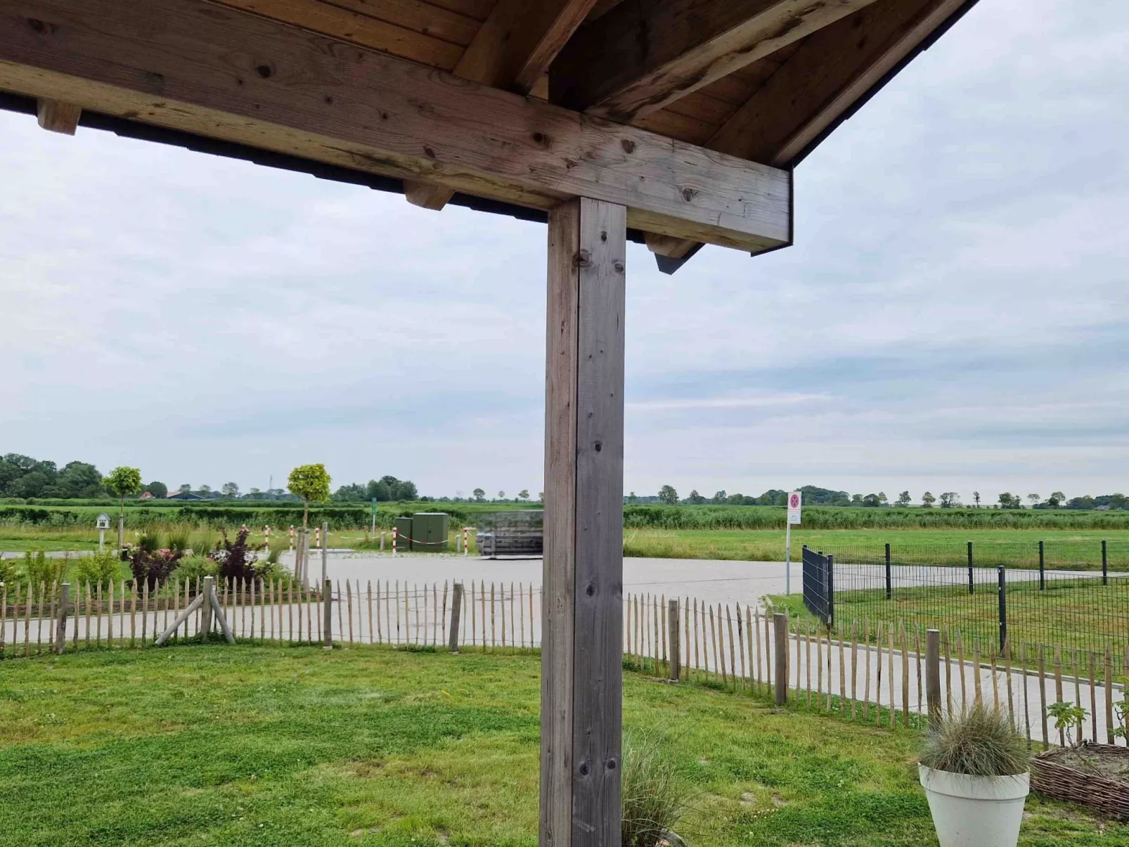 G24 Ferienhaus mit Sauna im eigenen Garten-Buiten