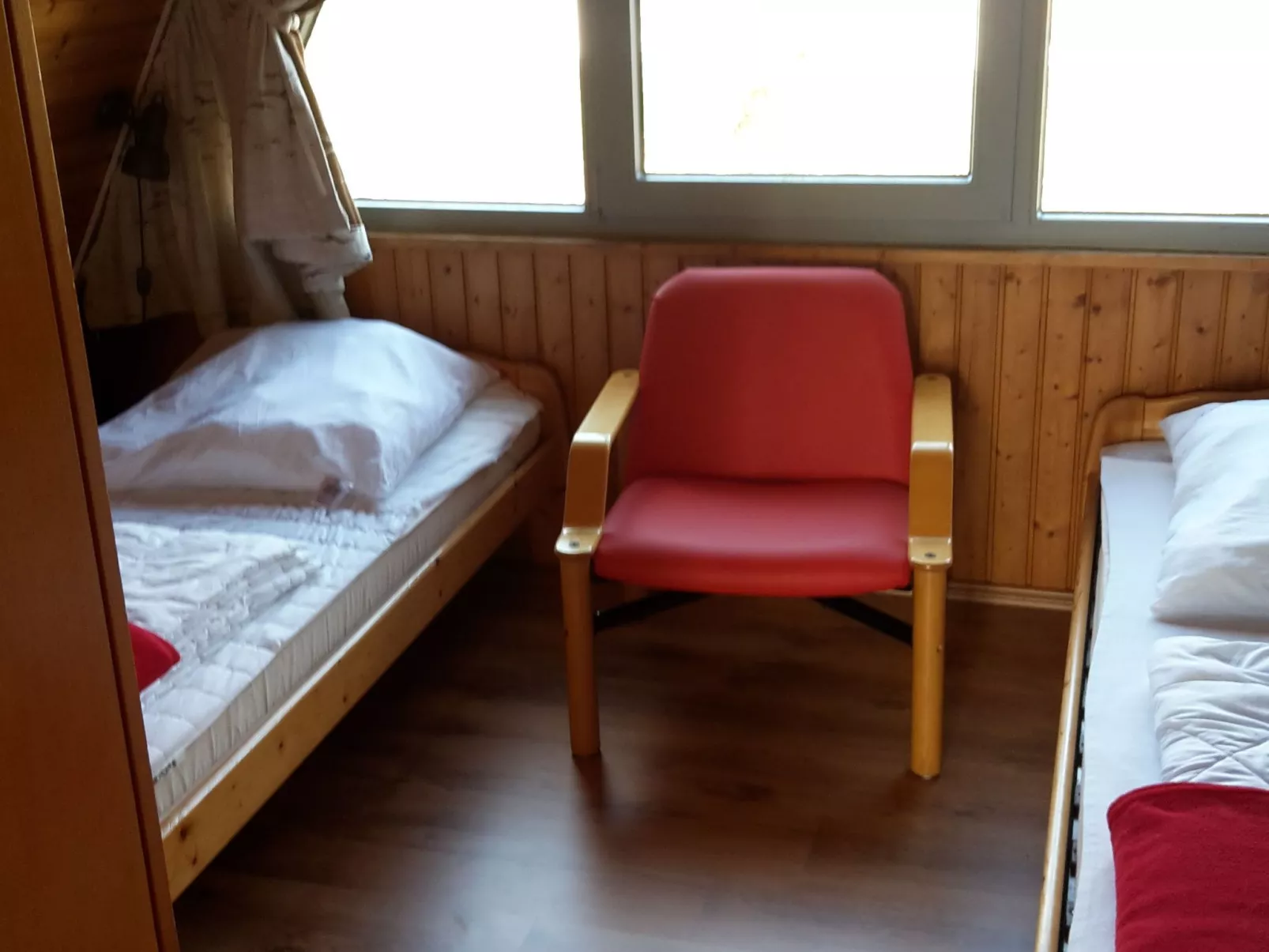 Unmittelbar hinter dem Deich gelegenes Nurdachhaus-Image-tags.info