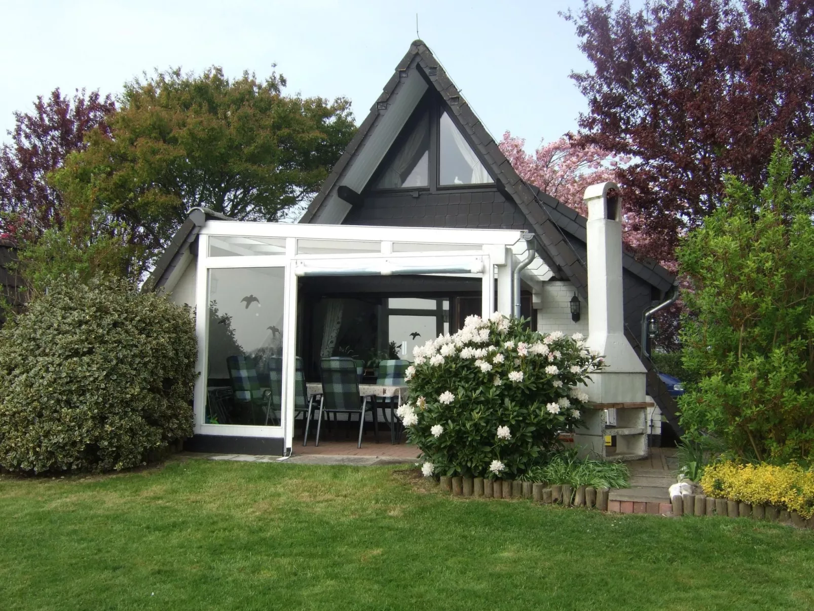 Nurdachhaus Klabautermann mit Terrasse und Garten-Buiten