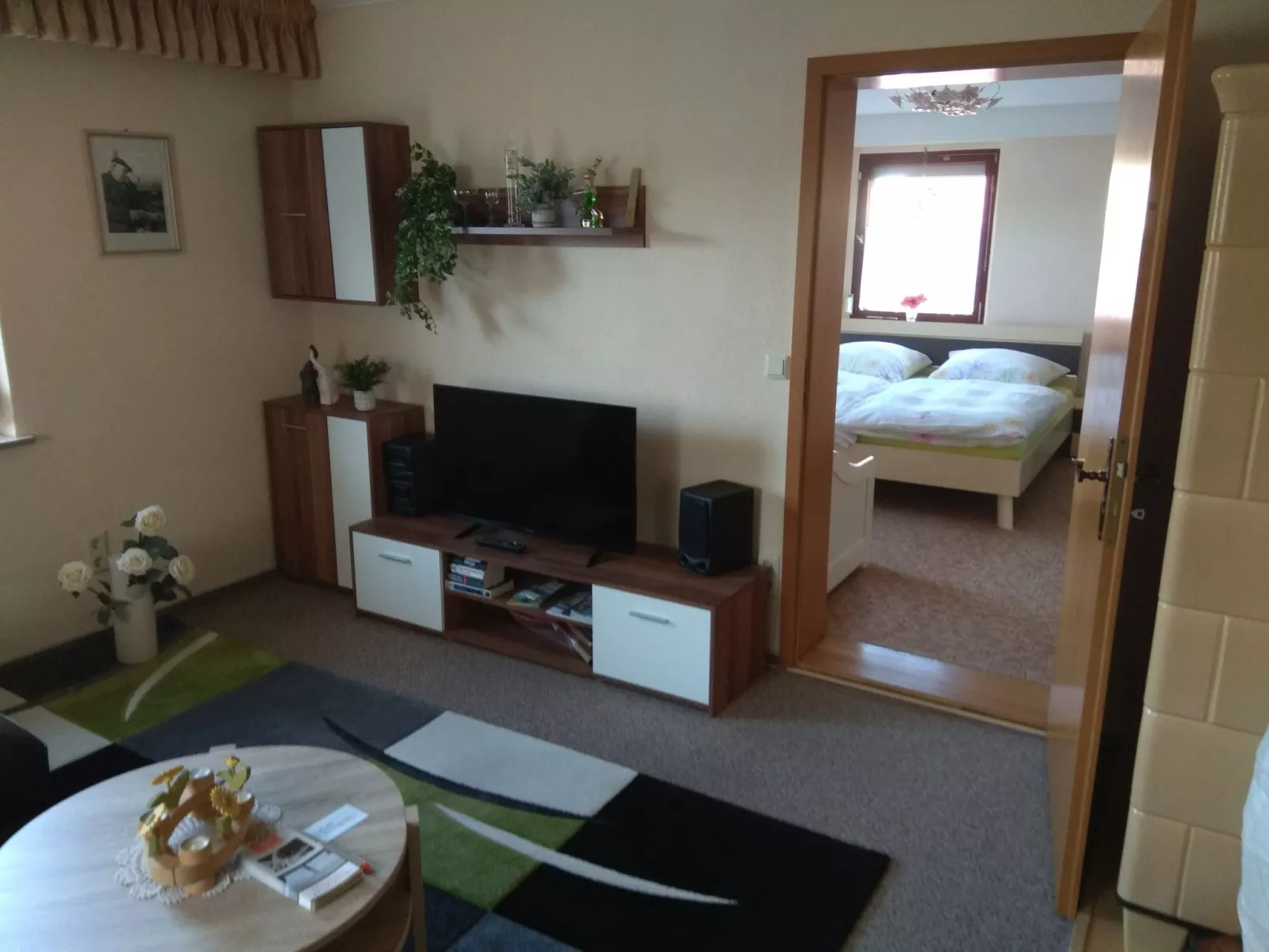 Mit eigenem Parkplatz-Binnen