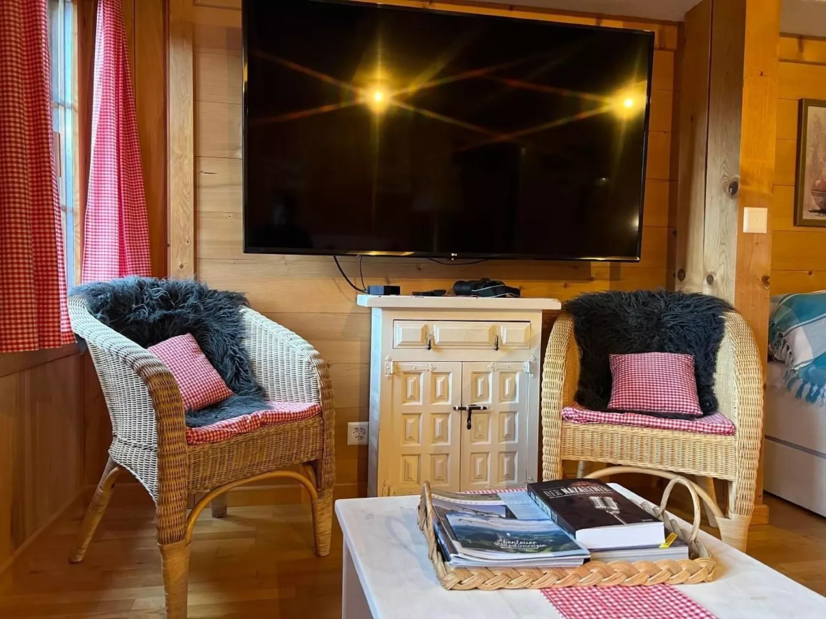 House in the Clouds-Image-tags.info