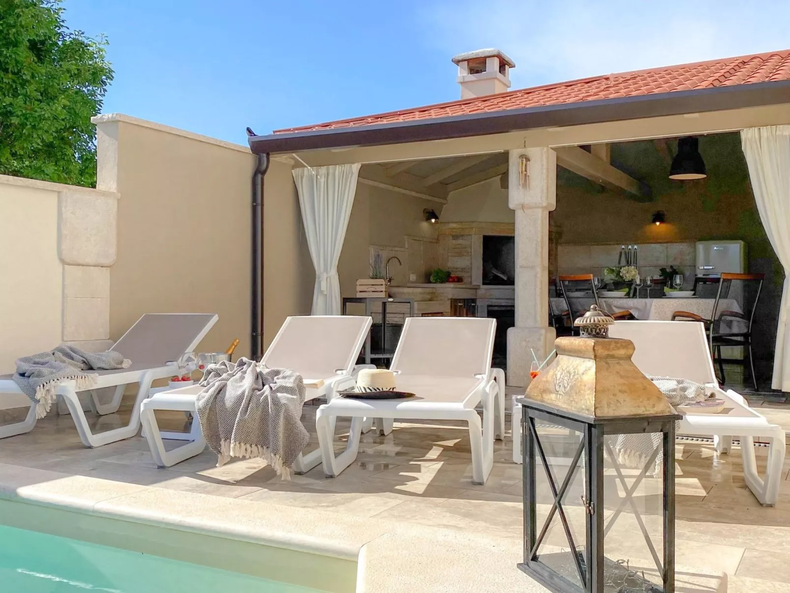 Mit Privatpool für 6 Personen ca. 105 m&sup2; in Bužinija, Adriaküste Kroatien-Binnen