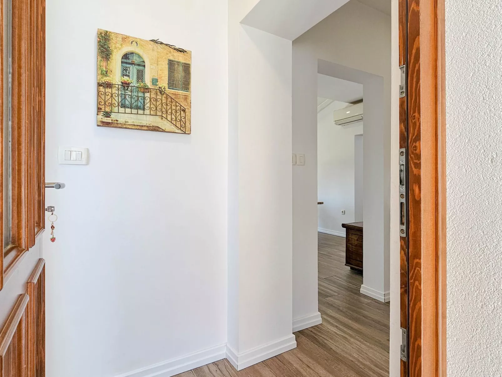 "Lara A4" mit Balkon-Binnen