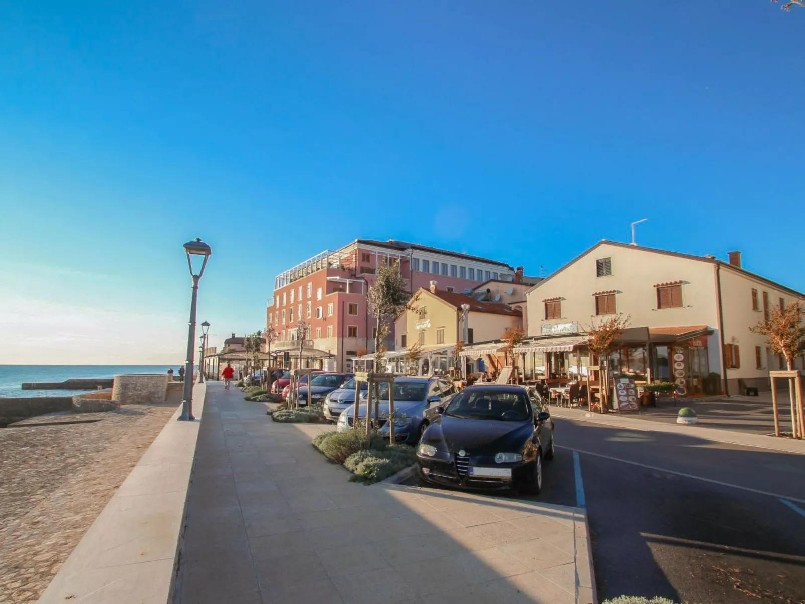 Libera am Strand-Buiten