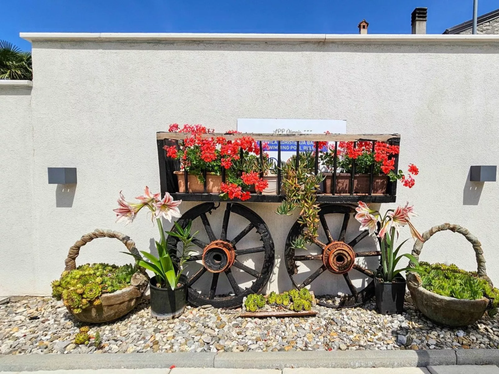 "Olimpia 3" mit Terrasse-Buiten