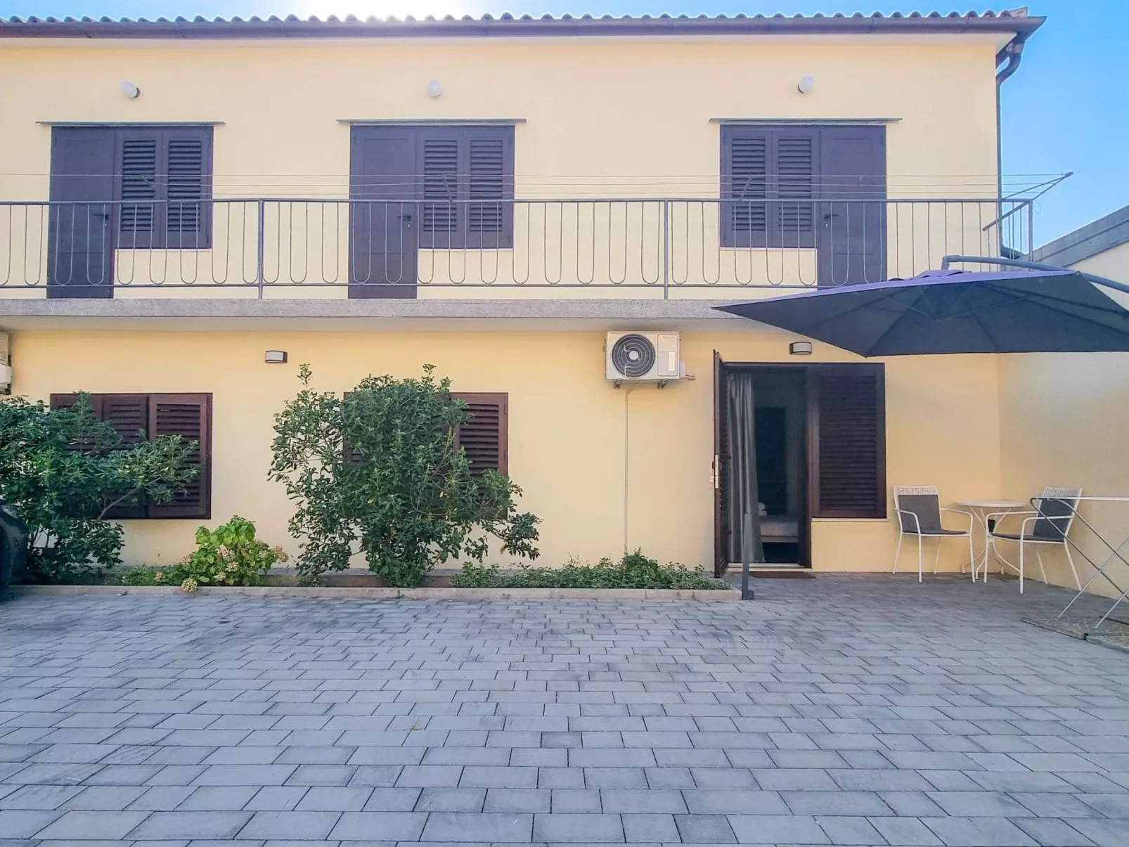 Für 2 Personen ca. 25 m&sup2; in Novigrad, Adriaküste Kroatien (Westküste von I - Image-tags.info