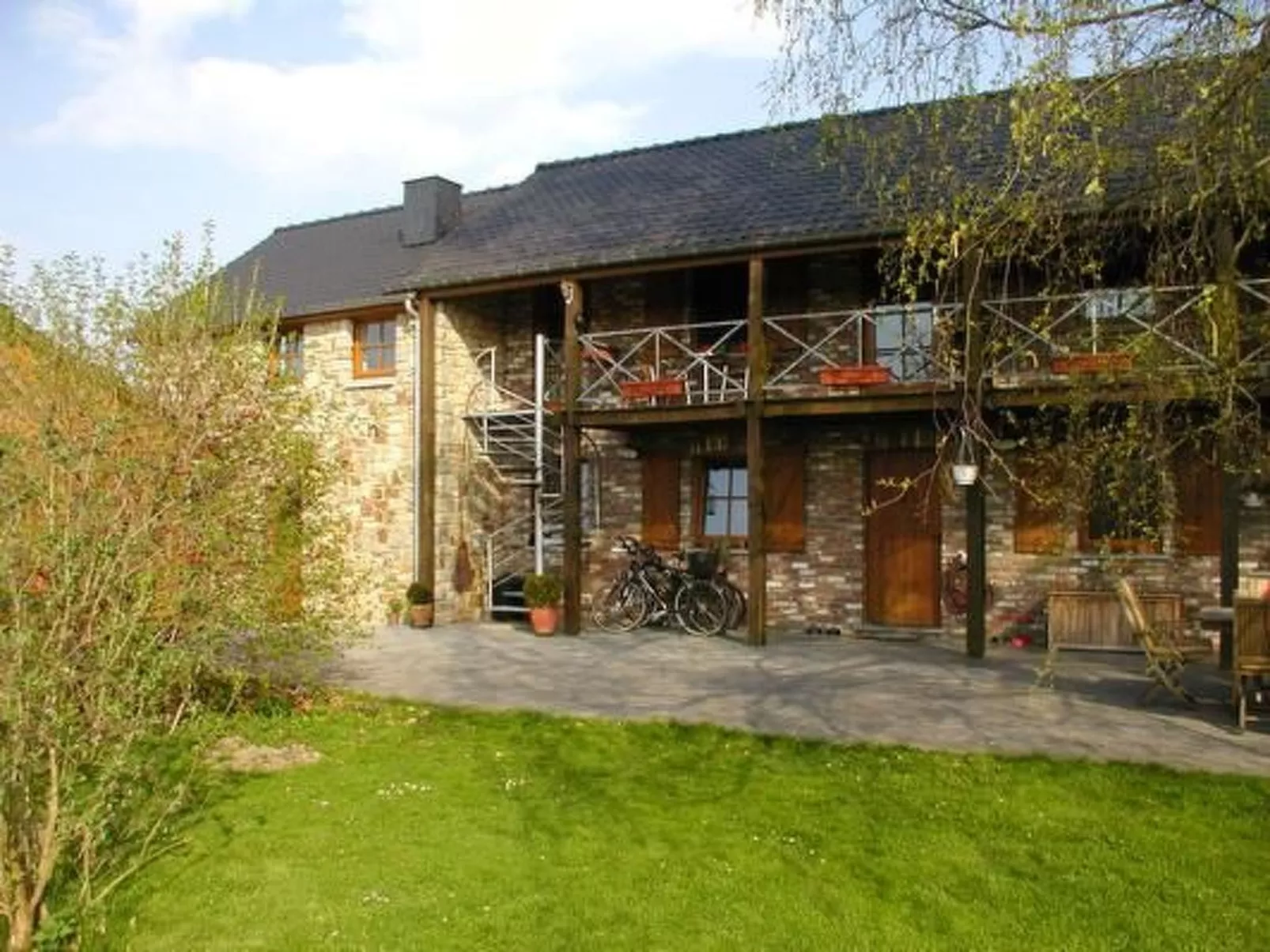 Vue au Jardin-Buiten