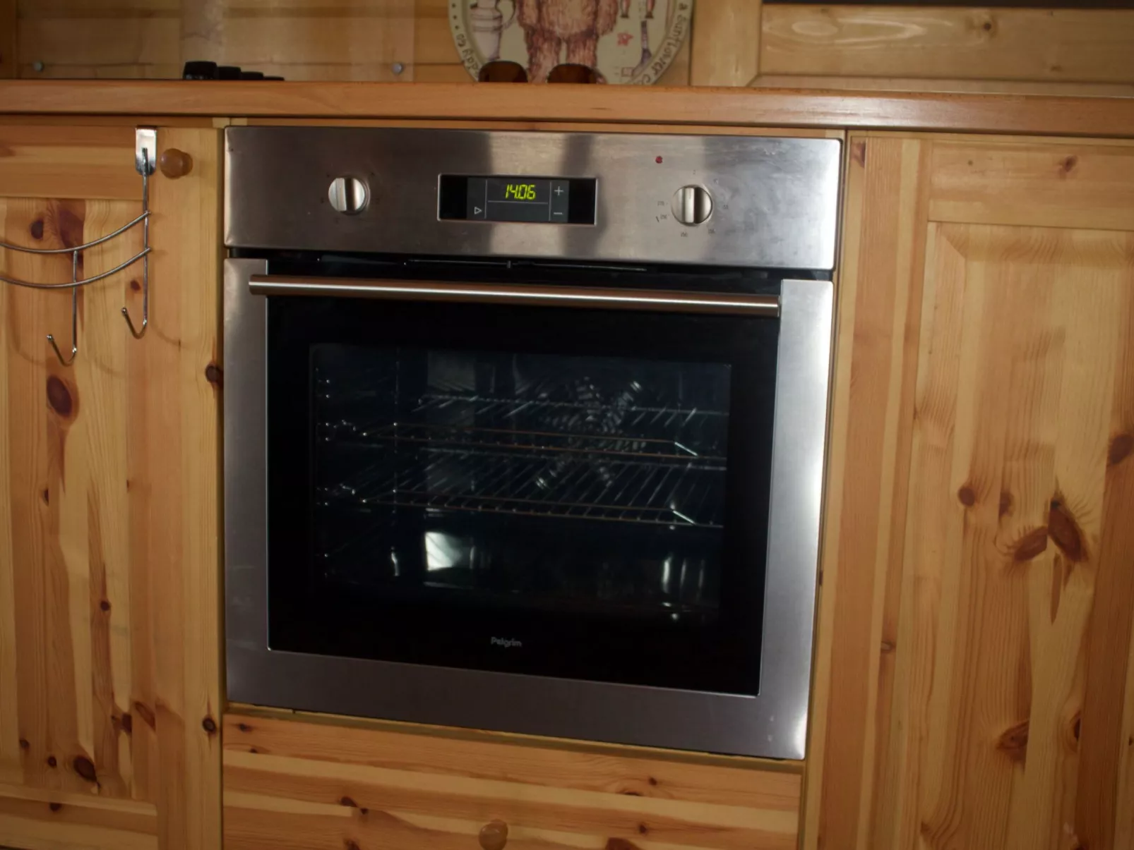 Mit Privatparkplatz-Binnen