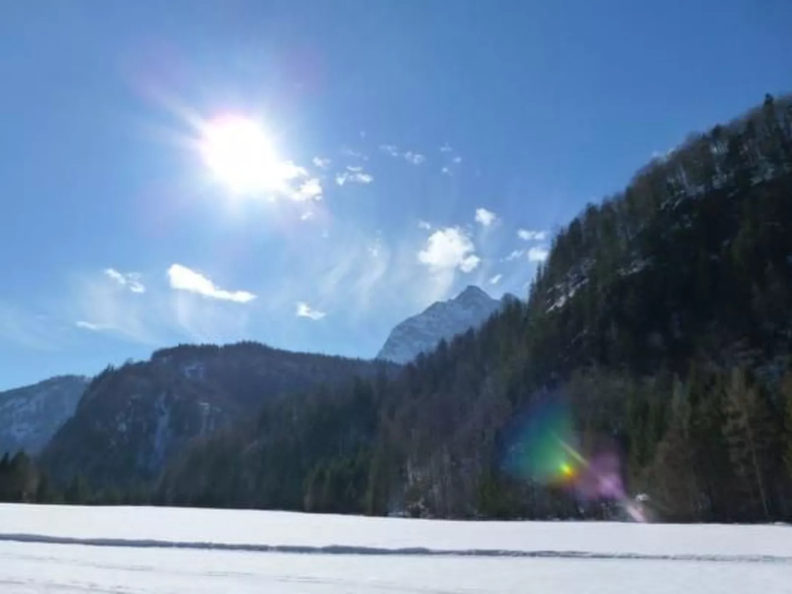 Modernes Luxusapartment am Hang, Wellnessbereich-Image-tags.info