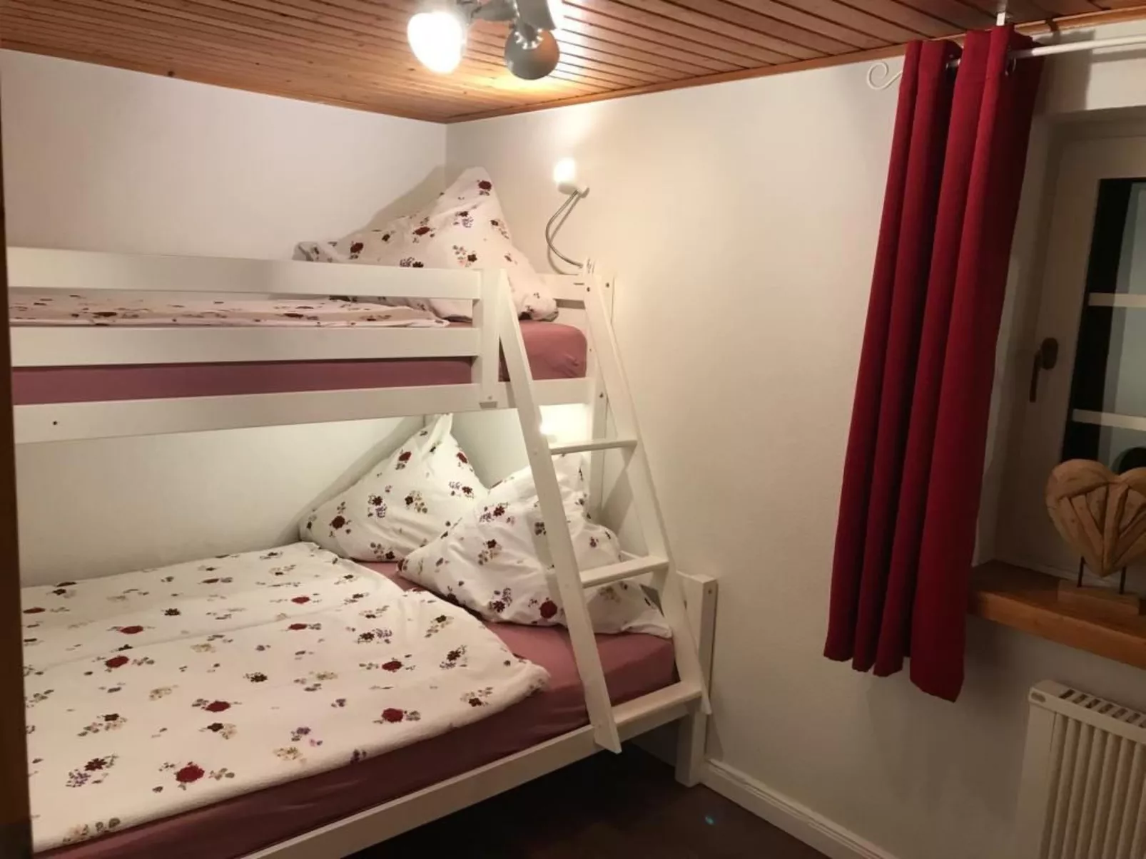 Gemütliches Reetdachhaus in Schleswig-Holstein-Binnen