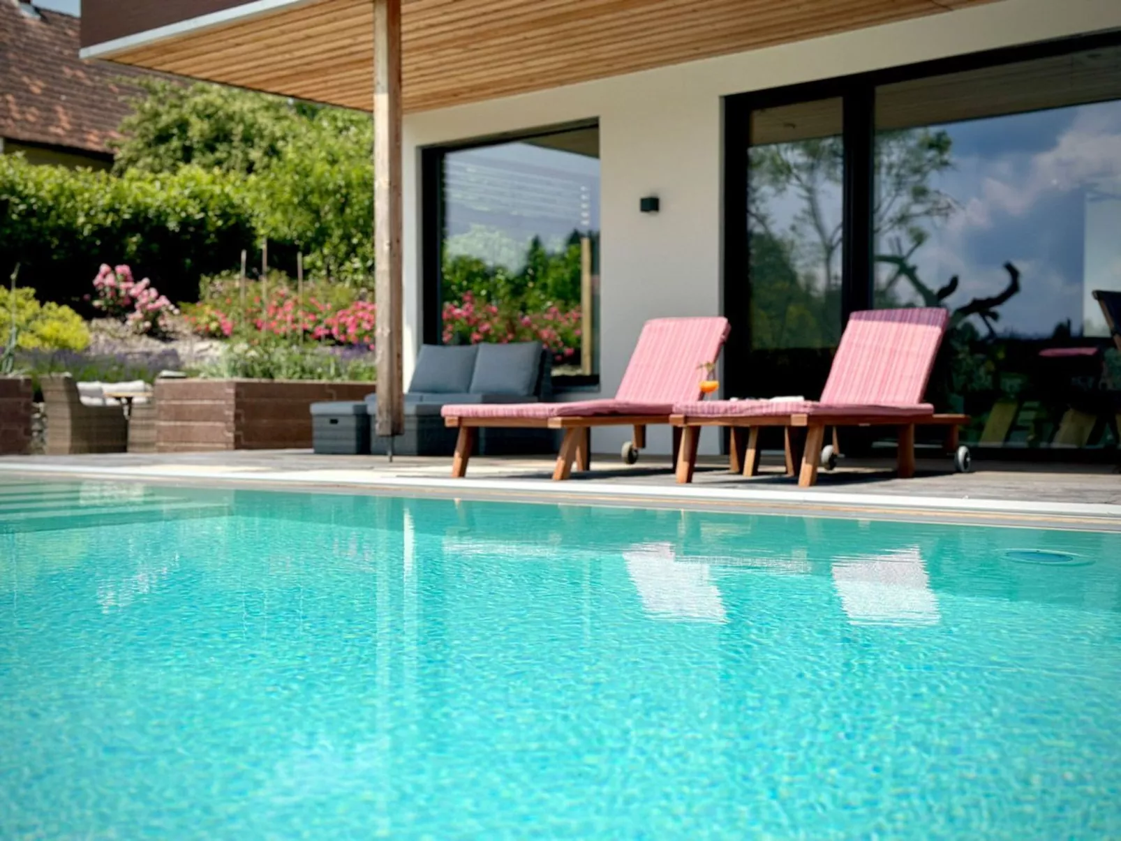 Das Rizzi - Freistehendes Haus mit Panoramapool-Image-tags.info