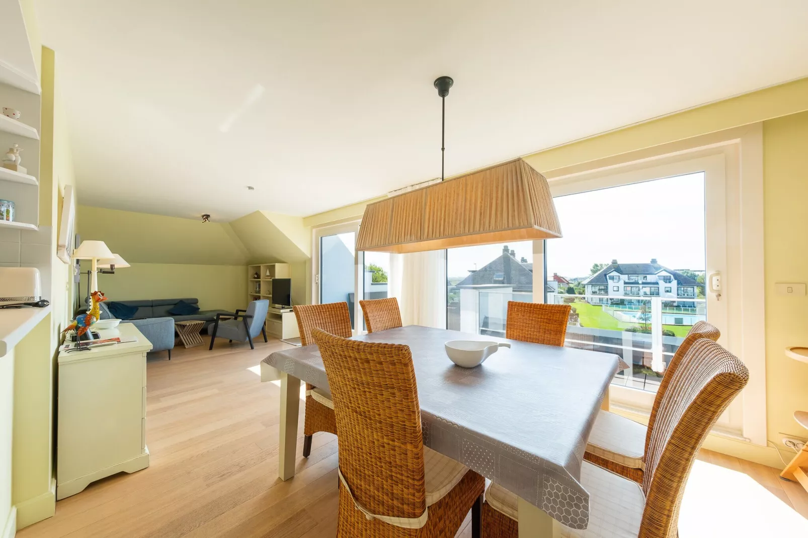 Golf Azur I St Maxime 0202-Eetkamer