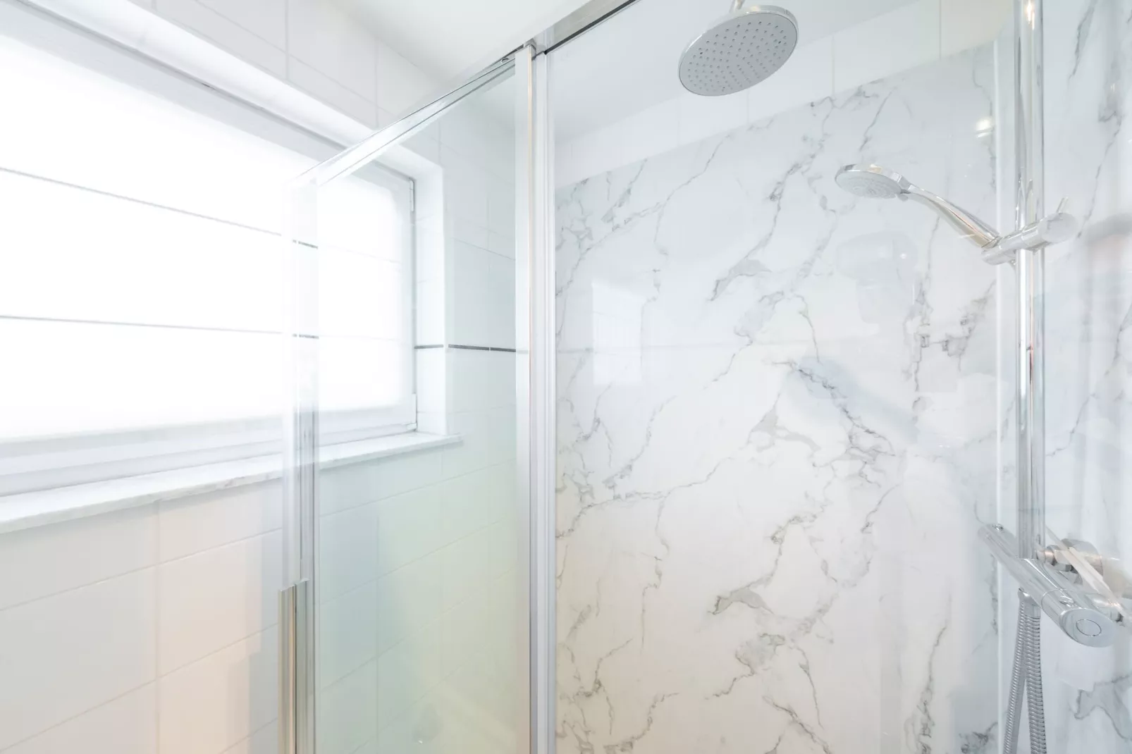 Golf Azur I St Maxime 0202-Badkamer