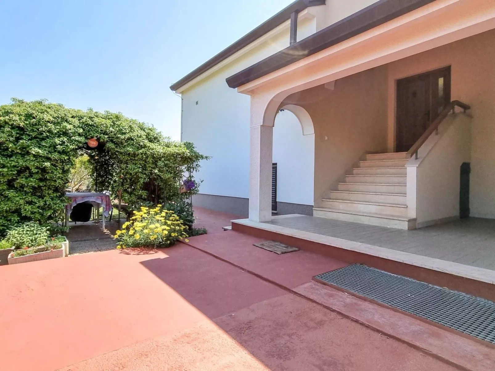 Wohnung "Nadja" mit Blick auf das Wasser-Image-tags.info