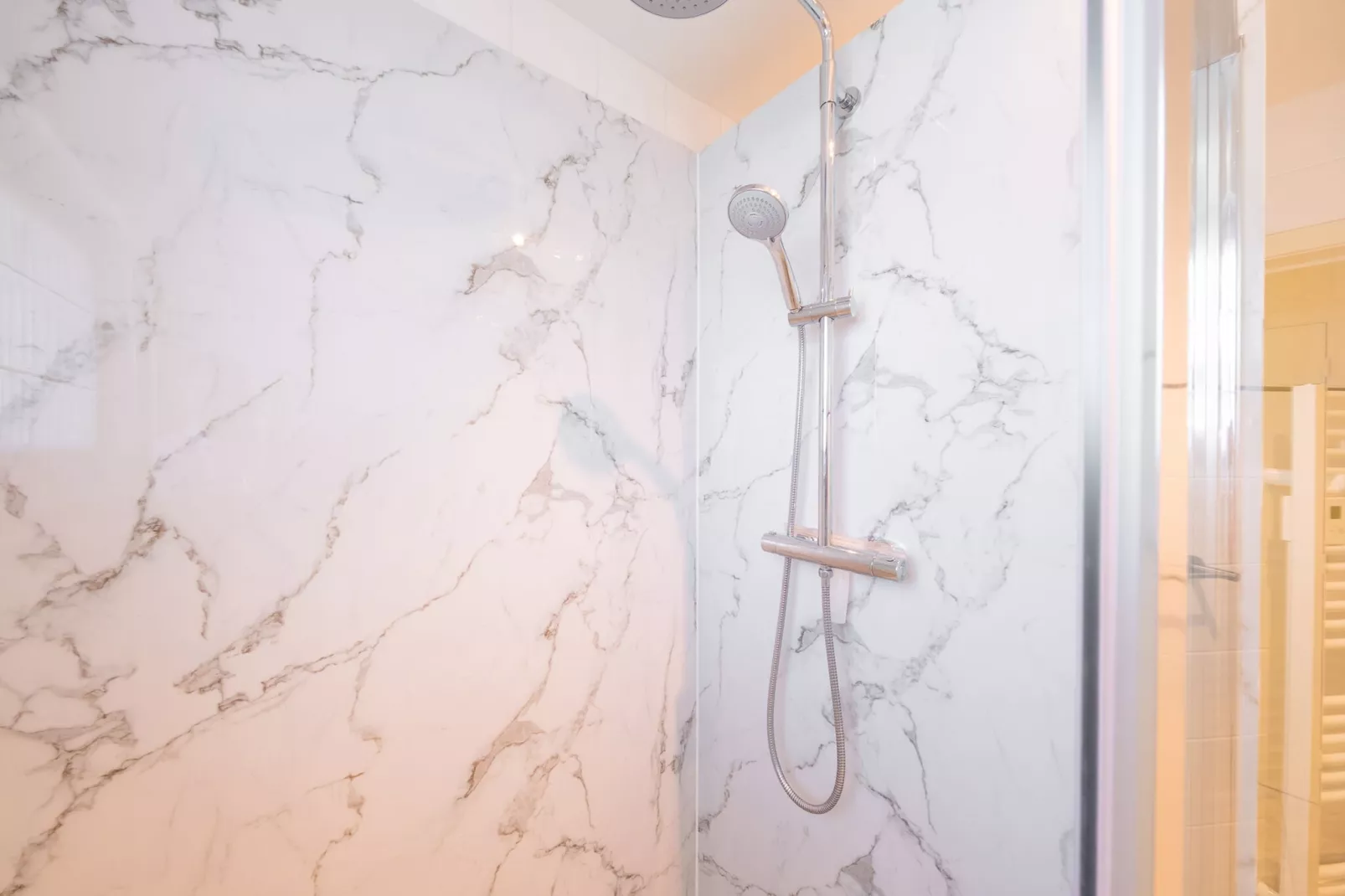 Golf Azur I St Maxime 0202-Badkamer