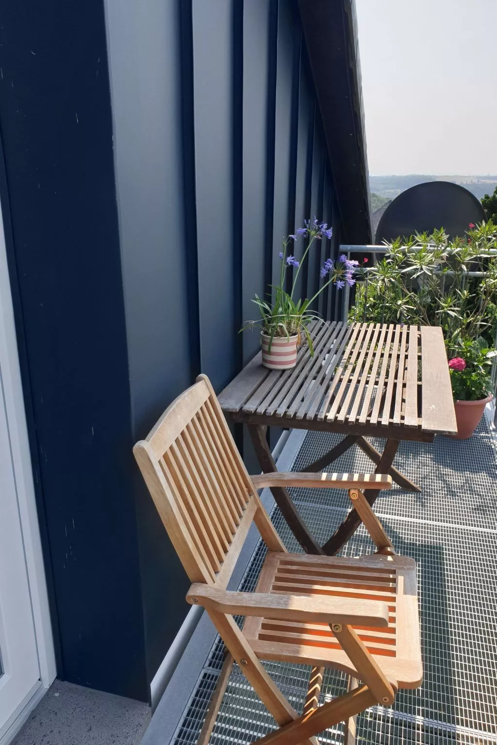 Renovierte Wohnung-Buiten