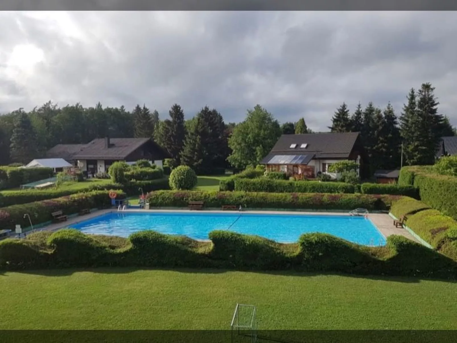 Eifelhäuschen-Buiten