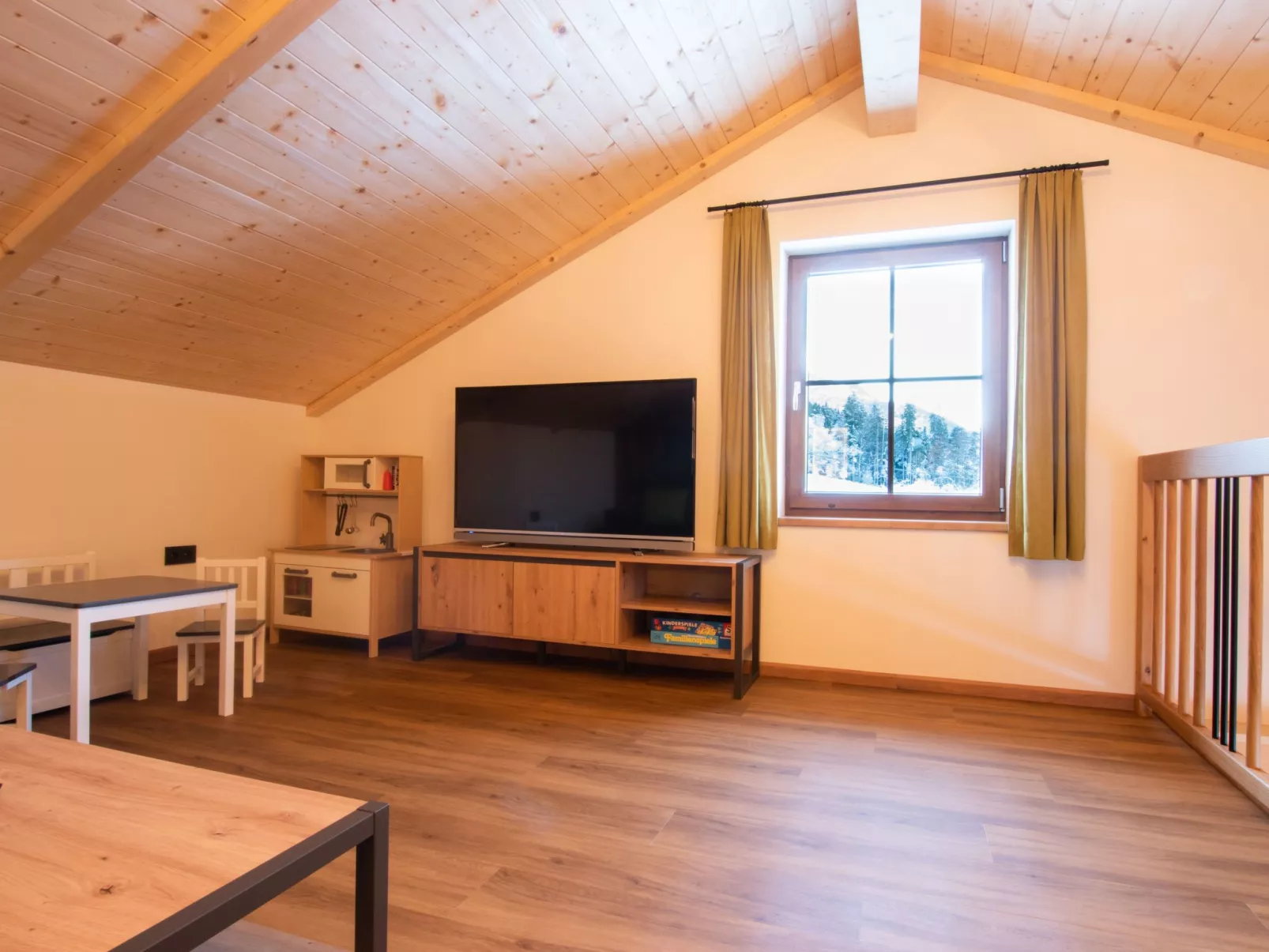 Alpen Chalet-Image-tags.info