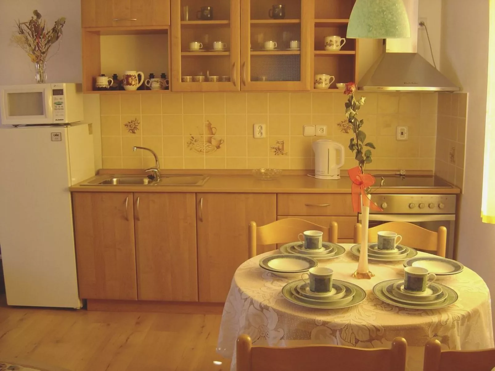 Mit Garten und Pools-Binnen