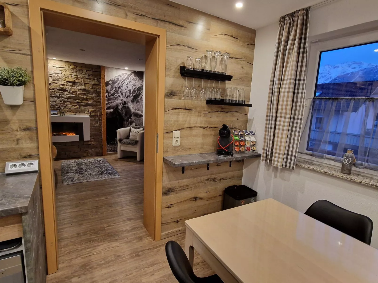 Ruhige-Ferienwohnung mit Süd Balkon in Zentrum-Image-tags.info