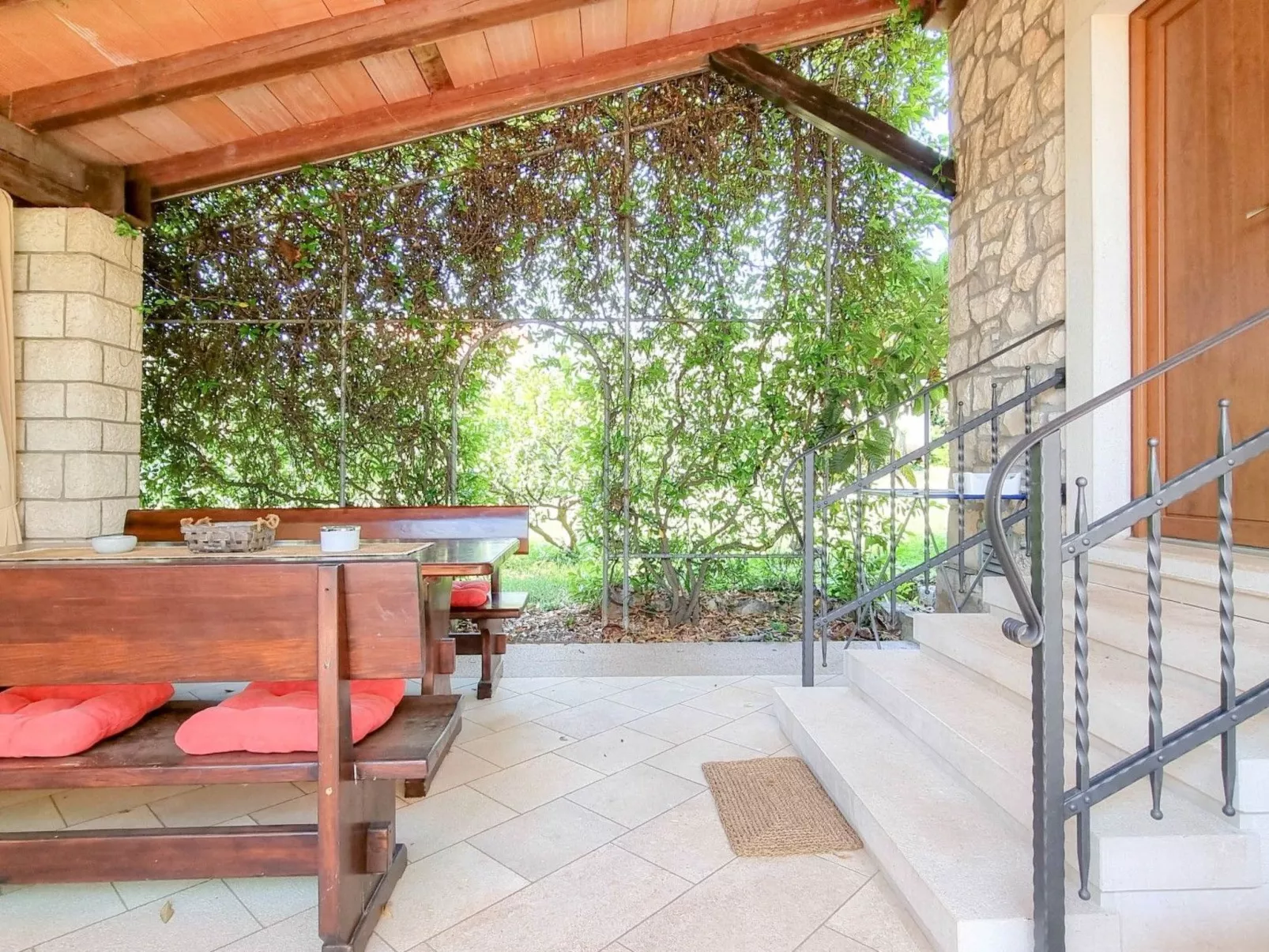 Einzimmerwohnung "Nadja 2" mit Terrasse-Buiten