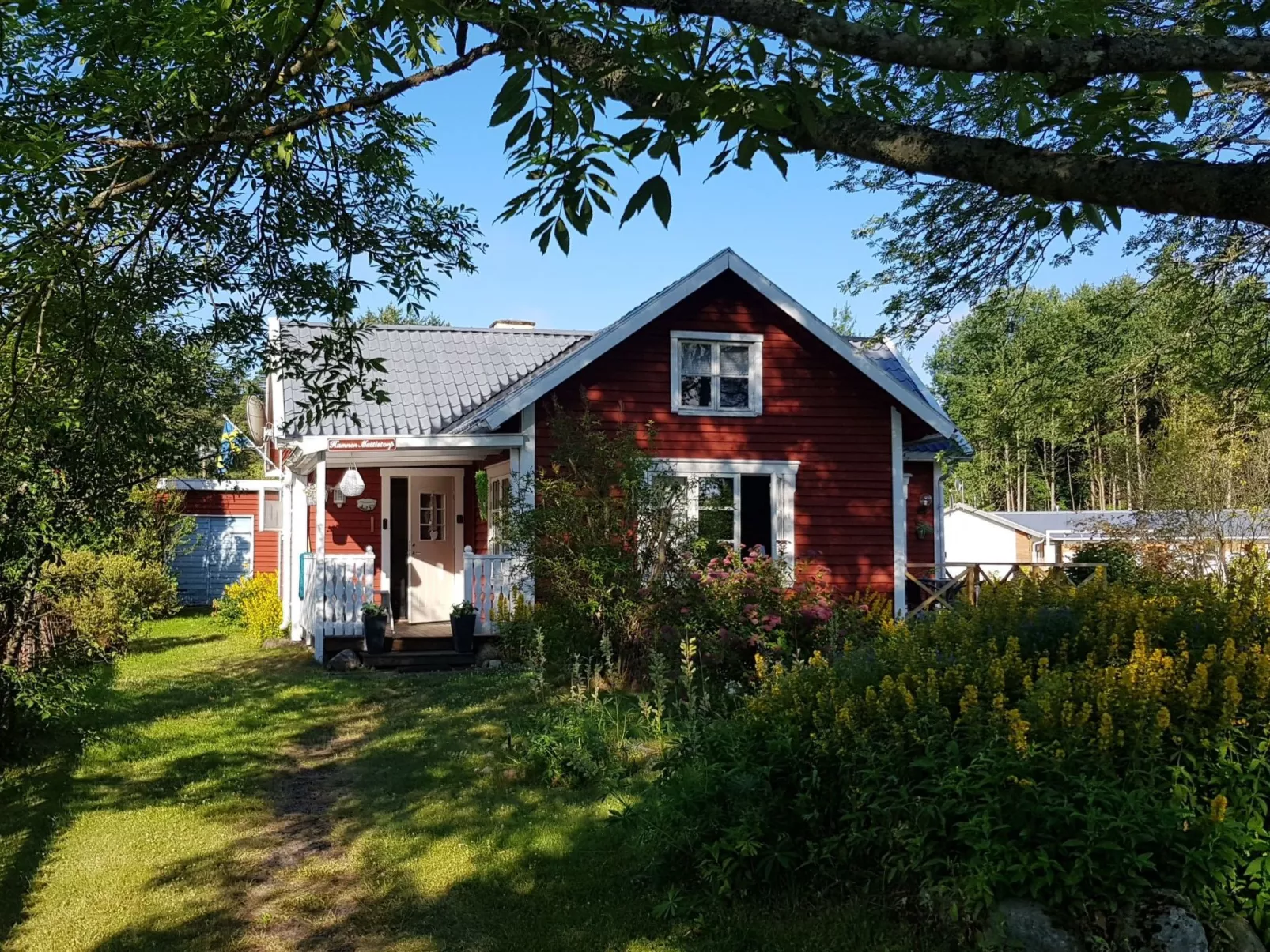 In Karlsborg mit Offenem Kamin-Buiten