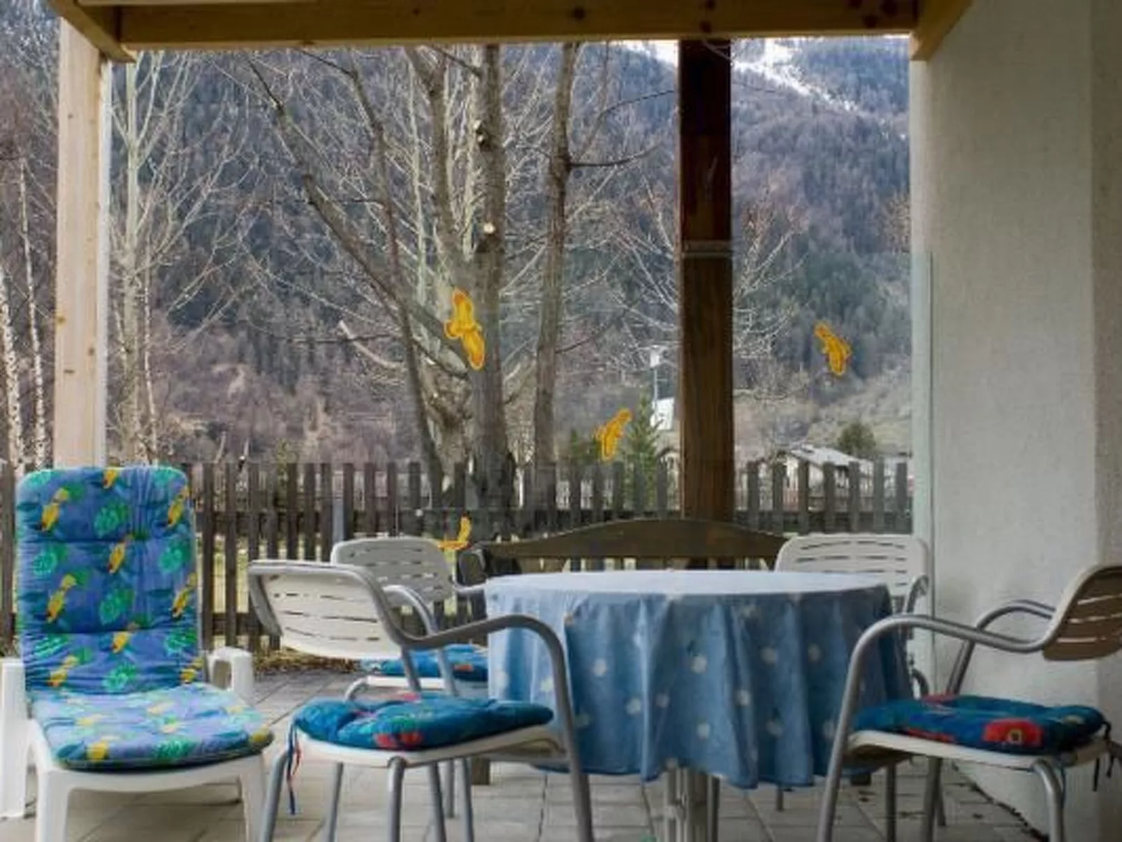 Gemütliche Ferienwohnung im Grünen-Buiten