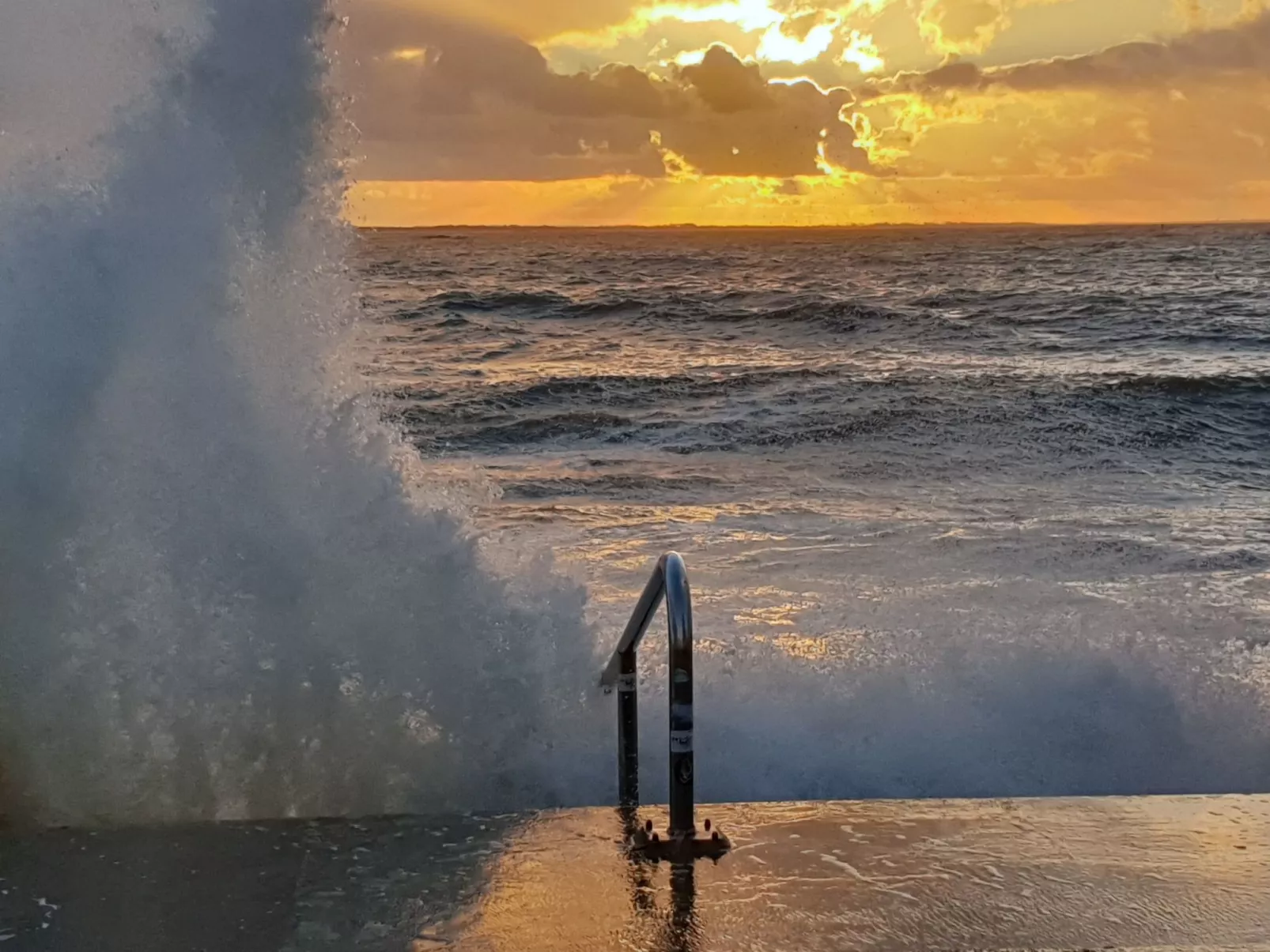 Studio-Wohnung 'Studio Zeezicht'-Buiten