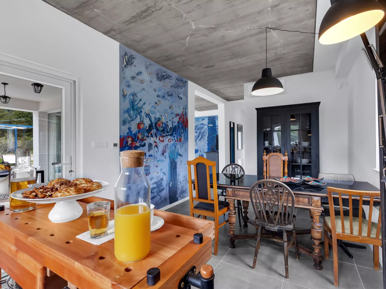 Modernes Ferienhaus in Zaostrog mit Beheiztem Pool-Binnen