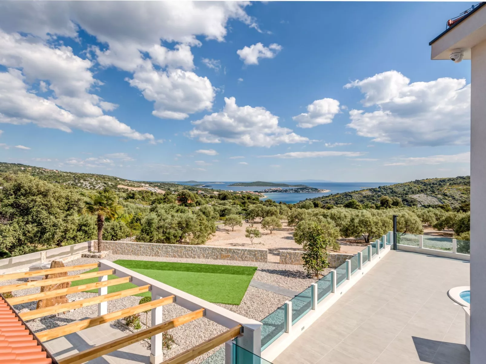 Charmante Villa Ivelja-Buiten