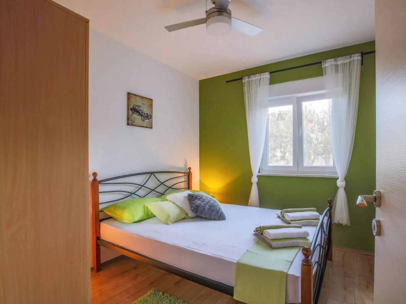 Villa Olea- Pool, Grill, Nähe Flughafen Split-Binnen