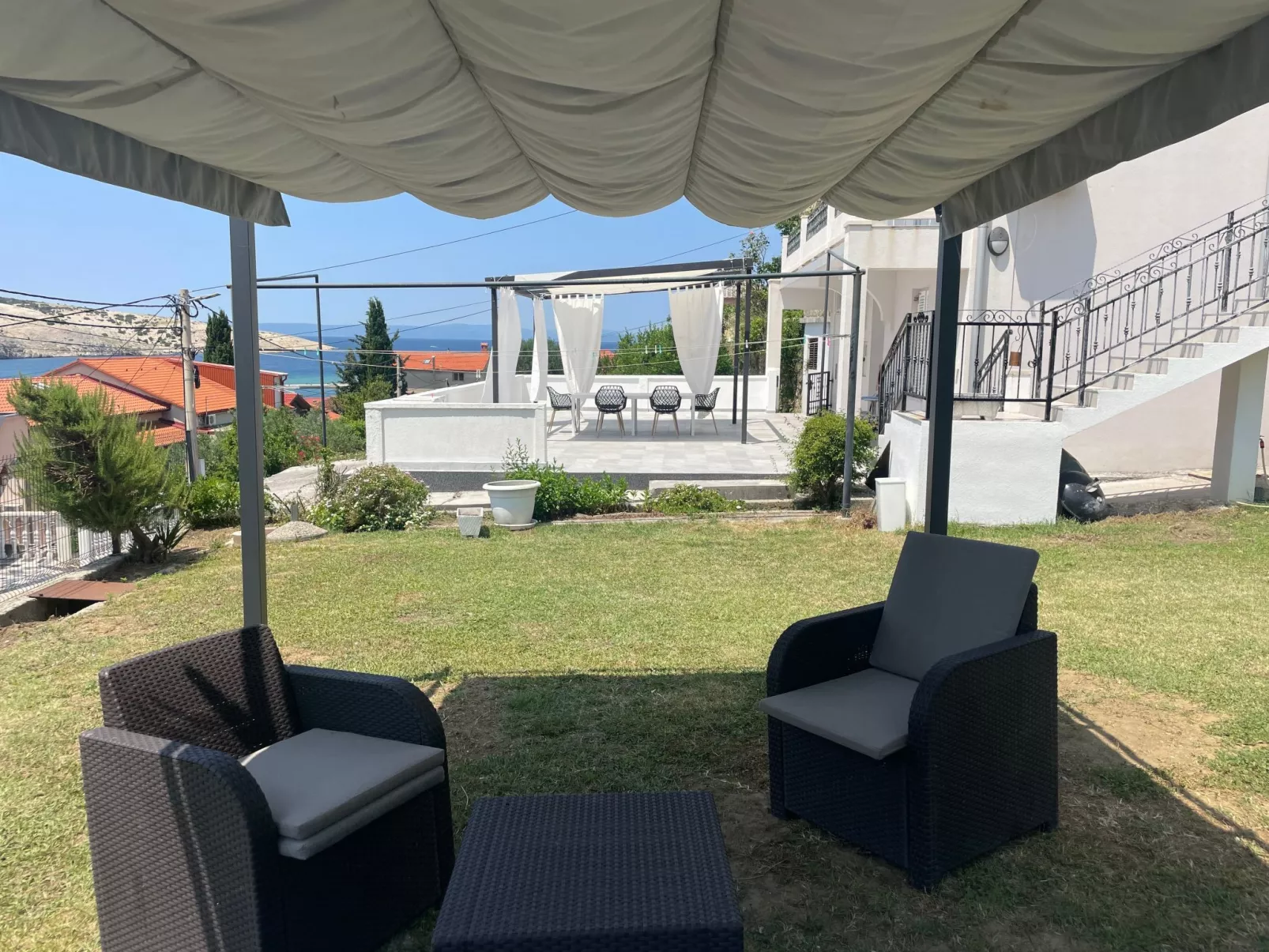 Mit Blick auf das Wasser-Image-tags.info