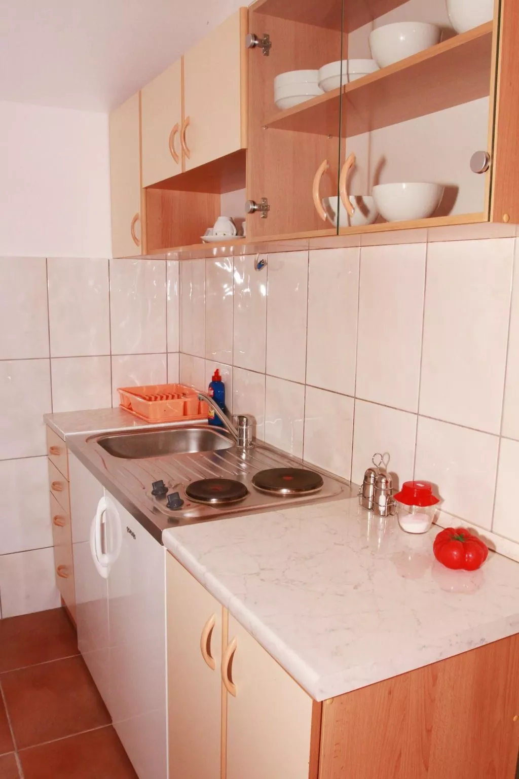 Geräumige Ferienvilla mit Pool und Meerblick-Binnen