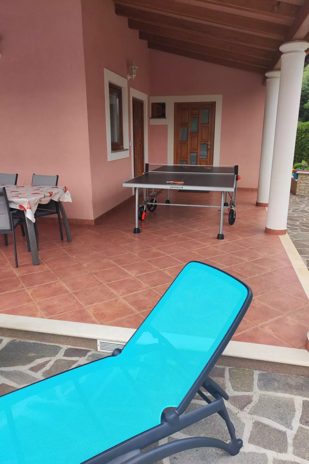 Haus Valmonida-Buiten