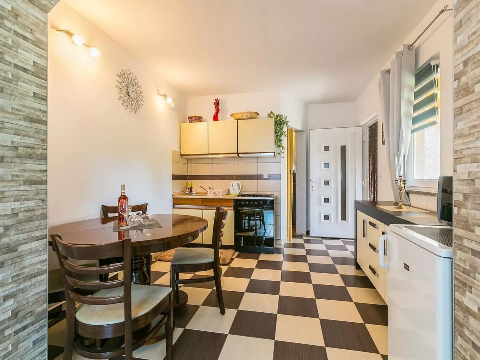 Für 4 Personen ca. 66 m&sup2; in Ližnjan, Istrien (Medulin und Umgebung)-Binnen