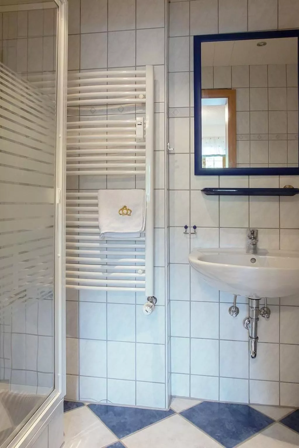 Mit Blick auf das Wasser-Binnen