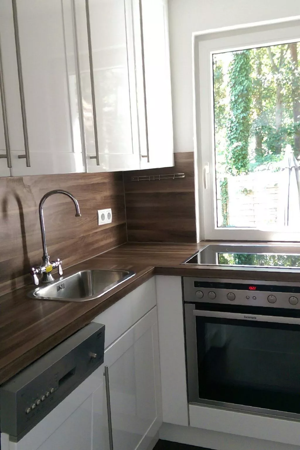 In Süd-Waldhanglage mit Seeblick-Binnen