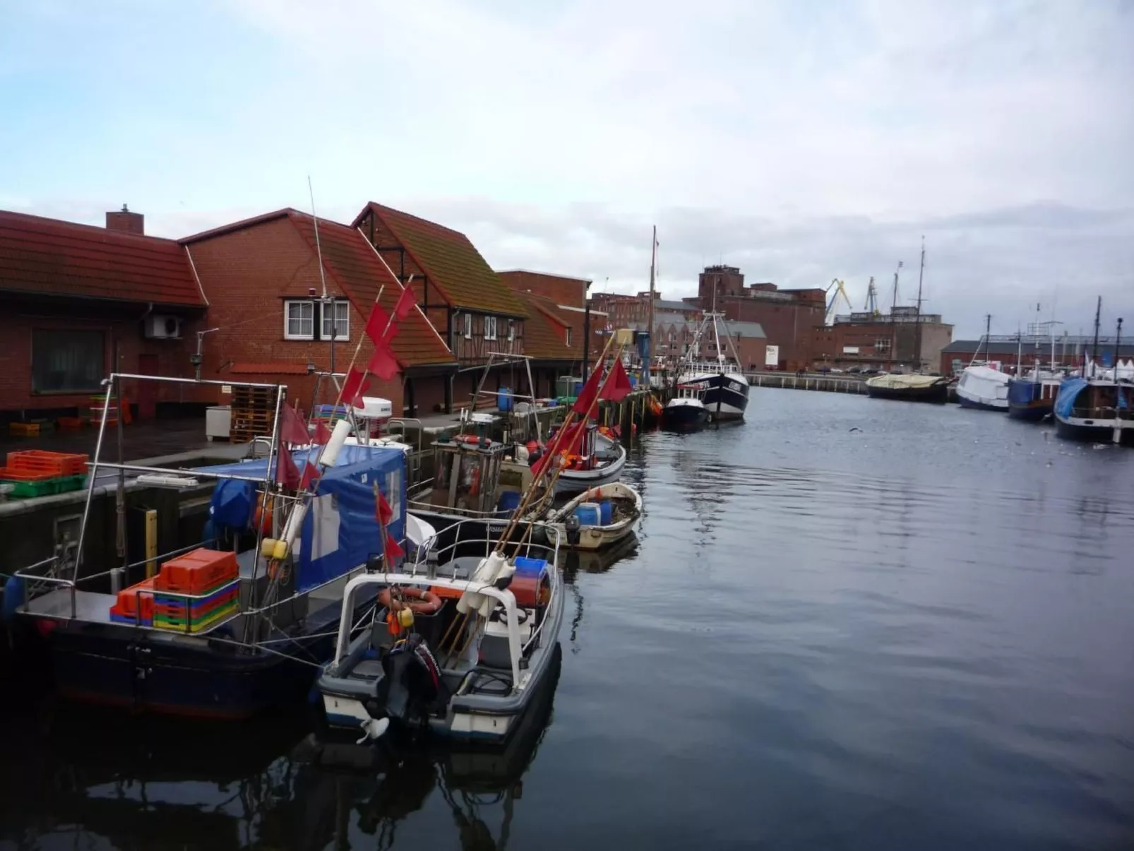 Gemütliches Schwedenhäuschen in guter Lage-Buiten