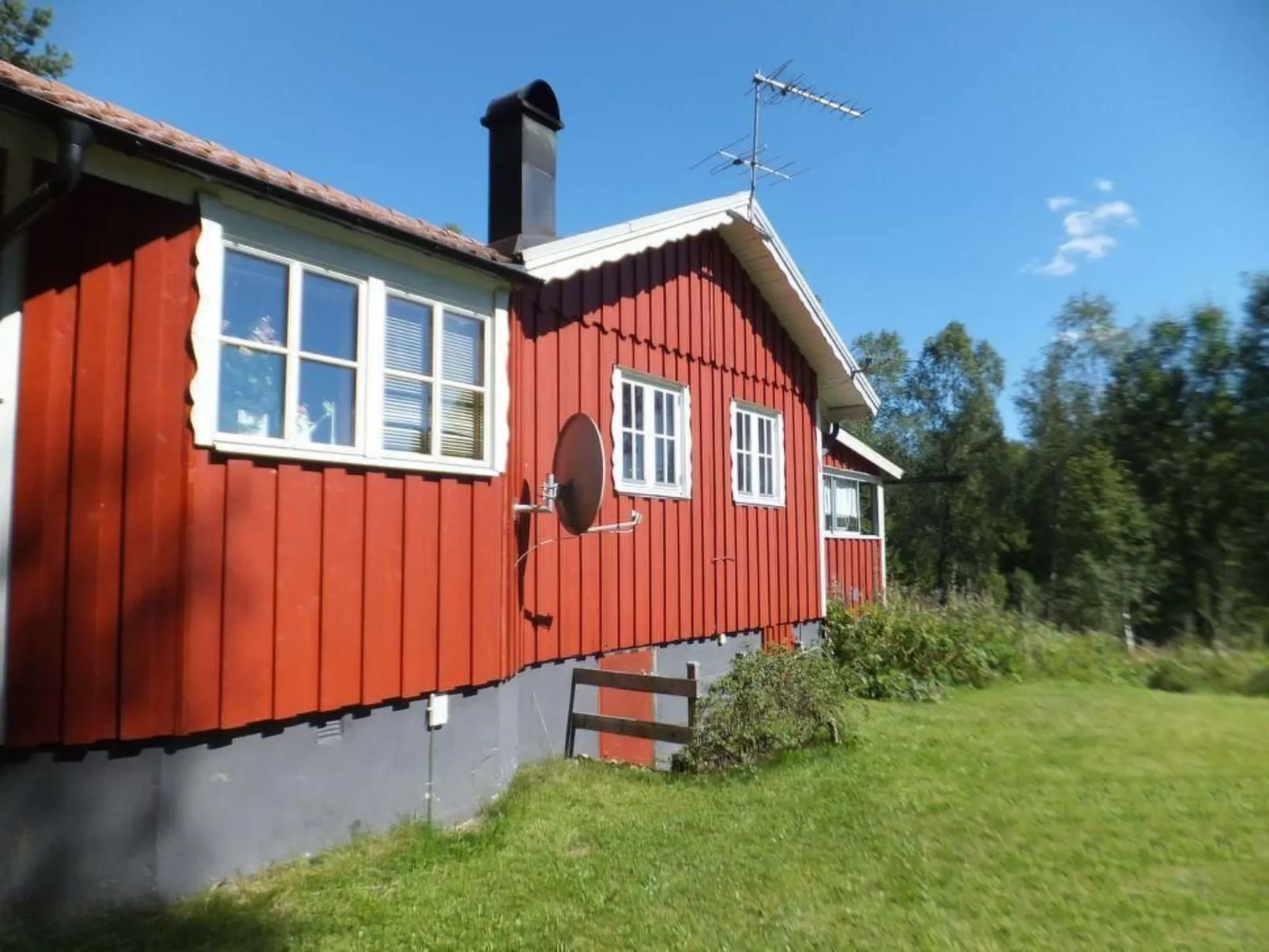 Idyllisch gelegenes, ebenerdiges Haus mit Terrasse-Buiten