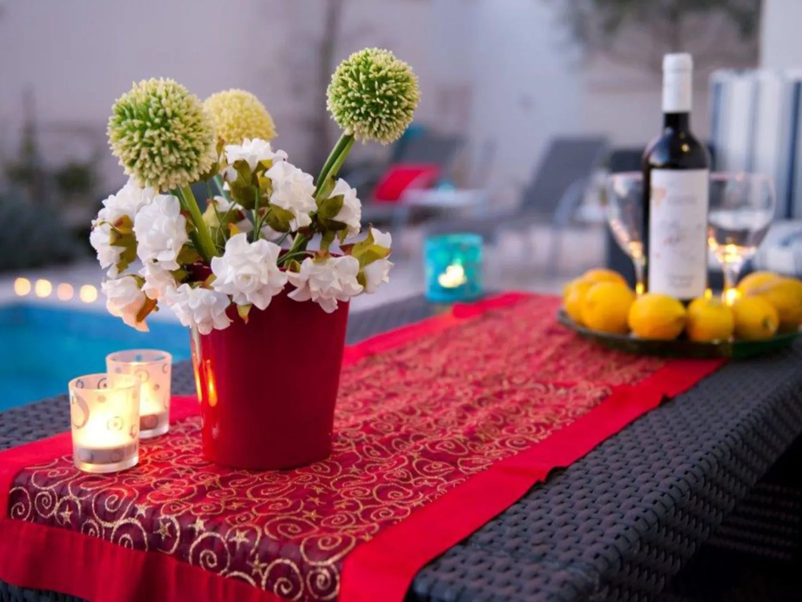 Charmante Villa Layla mit Meerblick und Pool-Buiten