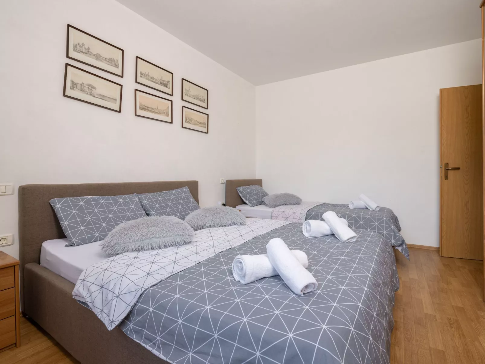 Haus Orange - Familienfreundliche Lage mit Pool-Binnen