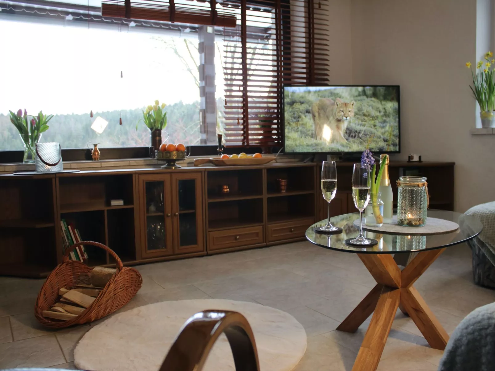 Am Wald gelegenes Ferienhaus "Wolf" mit Kamin-Binnen