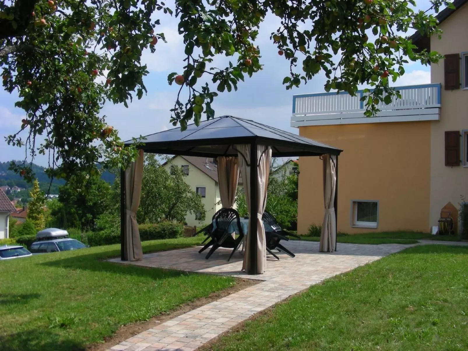 Kleines Ferienhaus mit Garten und Grill in Garitz-Buiten