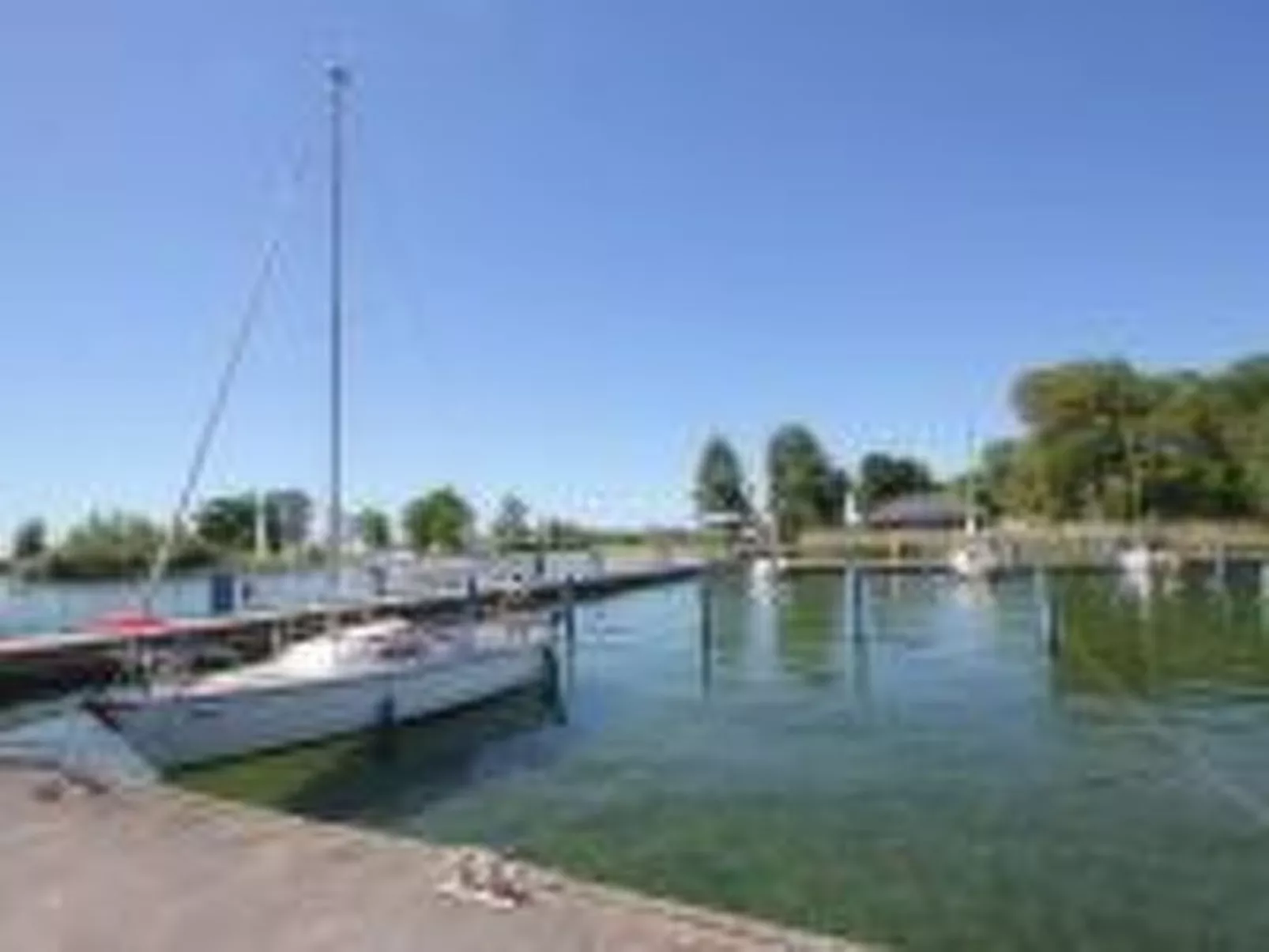 Haus Lotti an der Oktogonkirche-Buiten